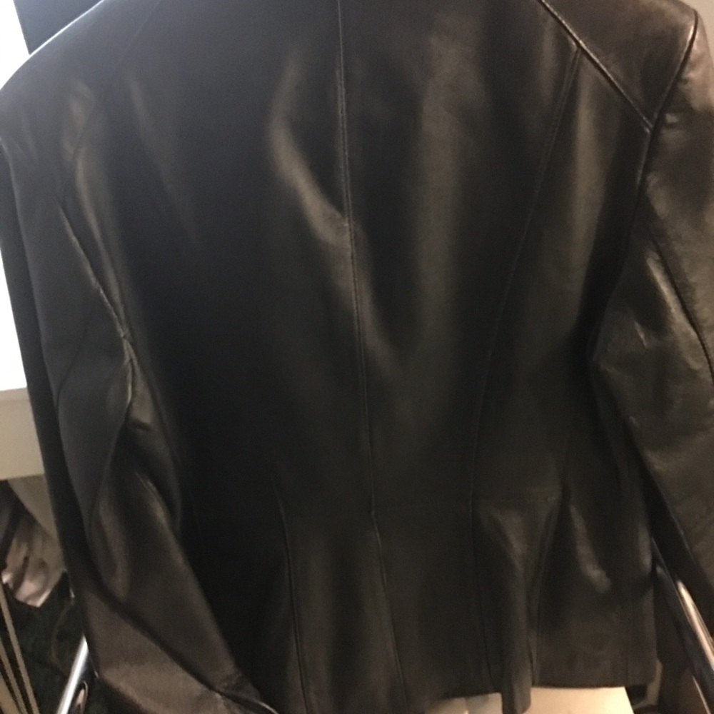 Leather jacket - Picture 3 of 3
